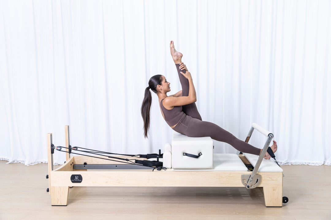 Wooden Reformer with Automatic Cord Retracting