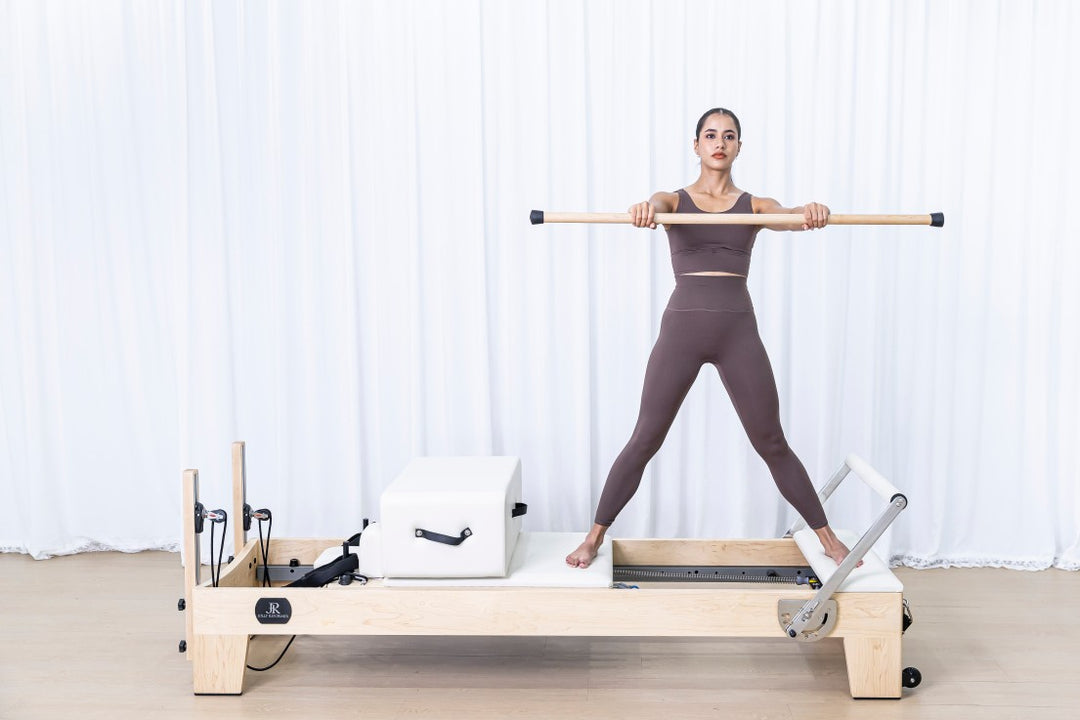 Wooden Reformer with Automatic Cord Retracting
