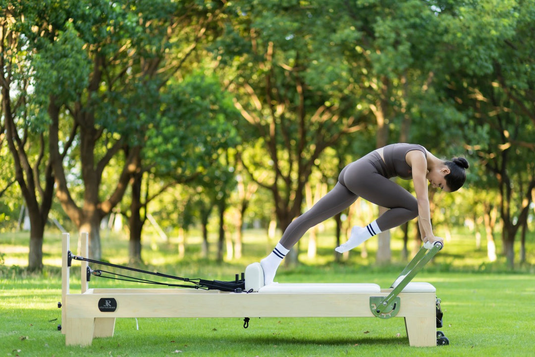 Wooden Reformer with Automatic Cord Retracting